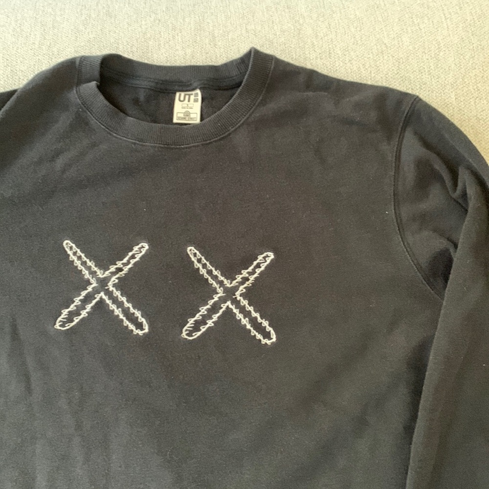 KAWS x Sesame St x Uniqlo Black Crewneck